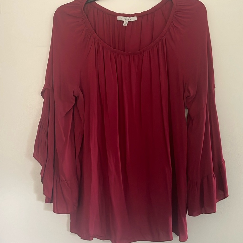 Burgundy women’s top, Fever brand, 1X, like new, bell sleeves